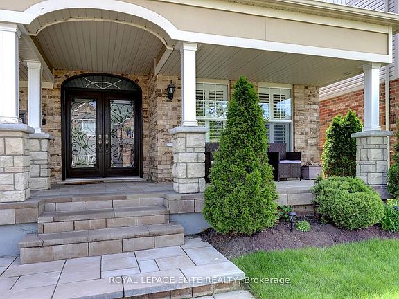 3rd image of 1094 Hepburn Rd