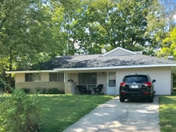 3541 N Valleyview Dr, Bloomington, IN 47404