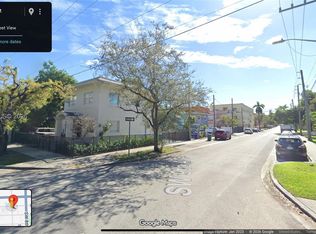 876 SW 2nd St, Miami, FL 33130