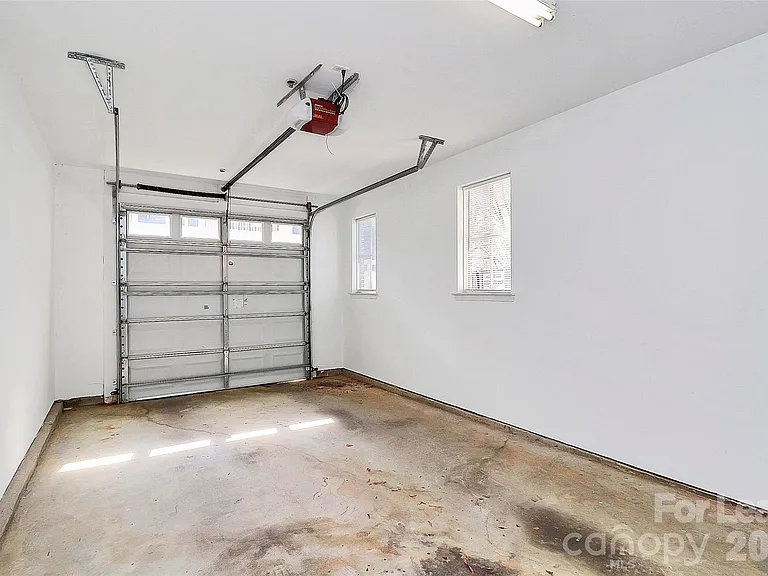 1654 Walnut View Dr — Photo 20