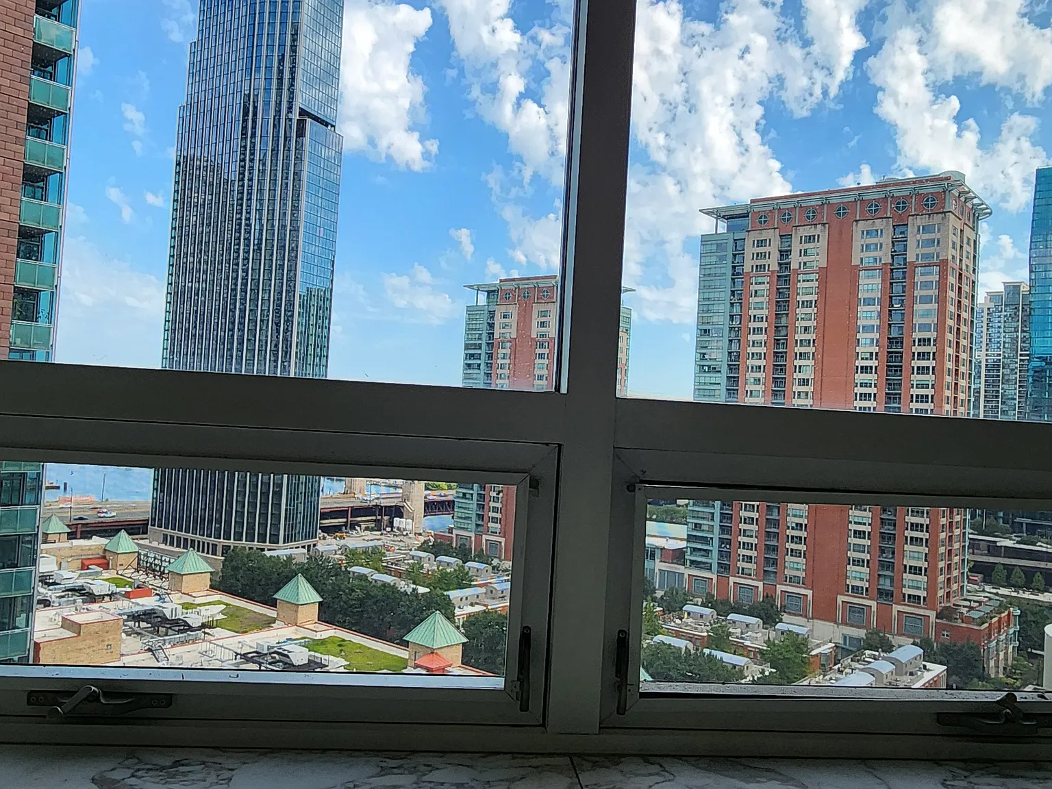 1 bed, 965 sqft, $2,645 — Photo 3