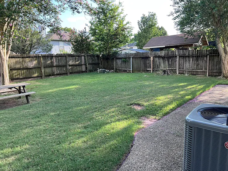 15811 Beechnut St — Photo 22