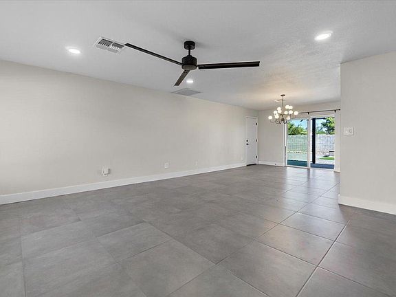 4th image of 8432 E Highland Ave