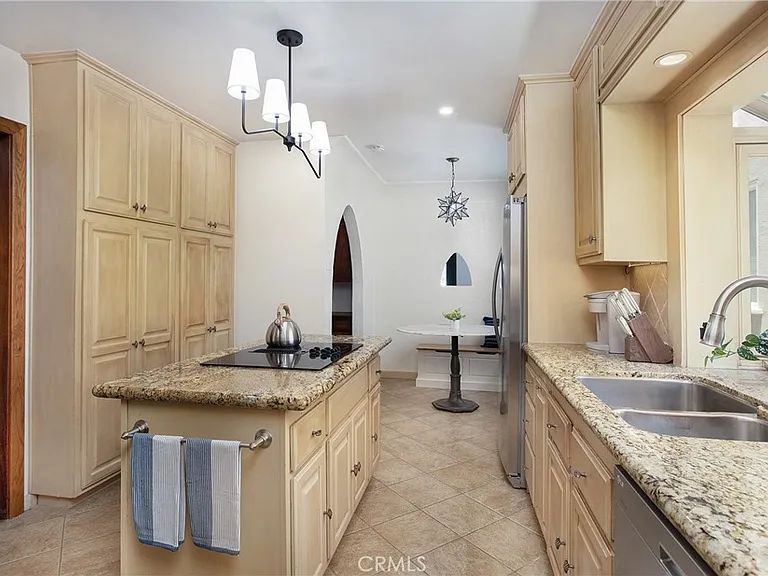 26 La Verne Ave — Photo 28