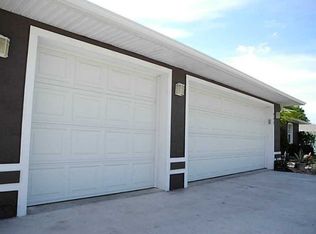 962 Landsdowne Dr, Sebastian, FL 32958