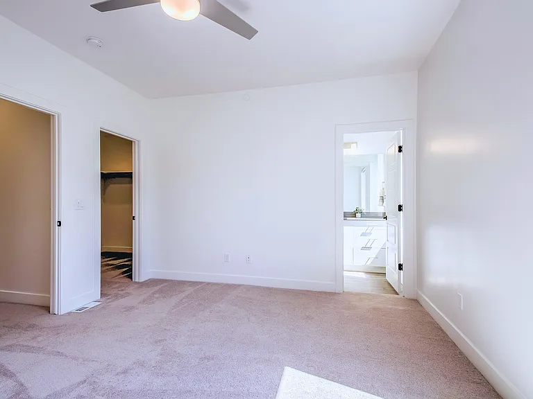 Peak Interior-21