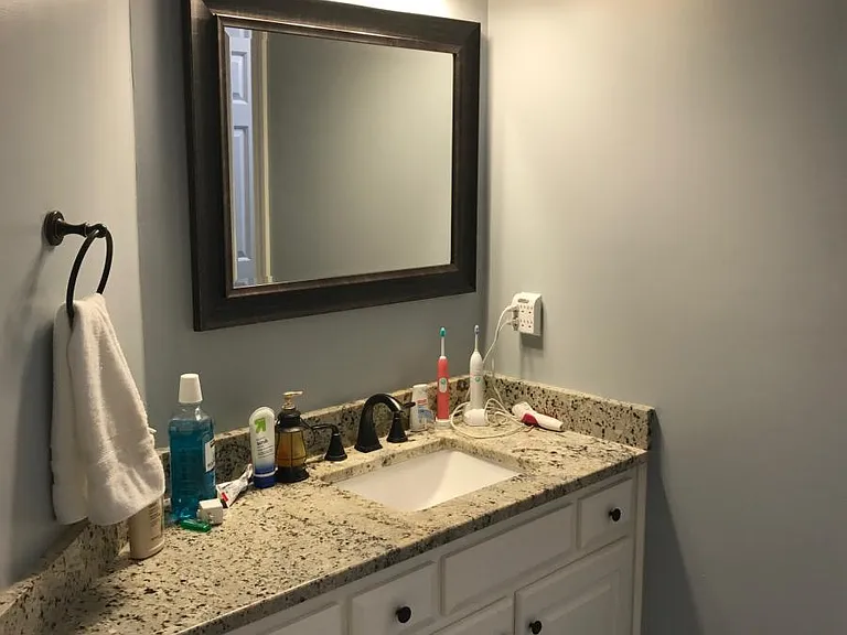 Upstairs Full Bath