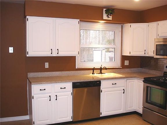 4th image of 5945 N Alton Ave