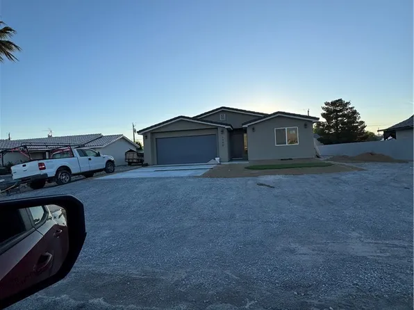 1280 S Yosemite Ave, Pahrump, NV 89048