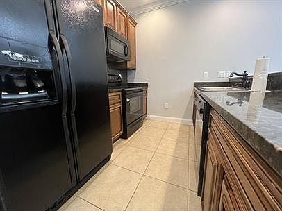3rd image of 485 Westgate Way #1