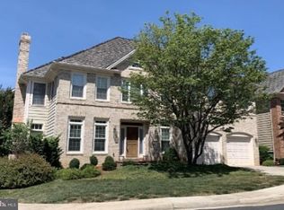 8156 Silverberry Way, Vienna, VA 22182