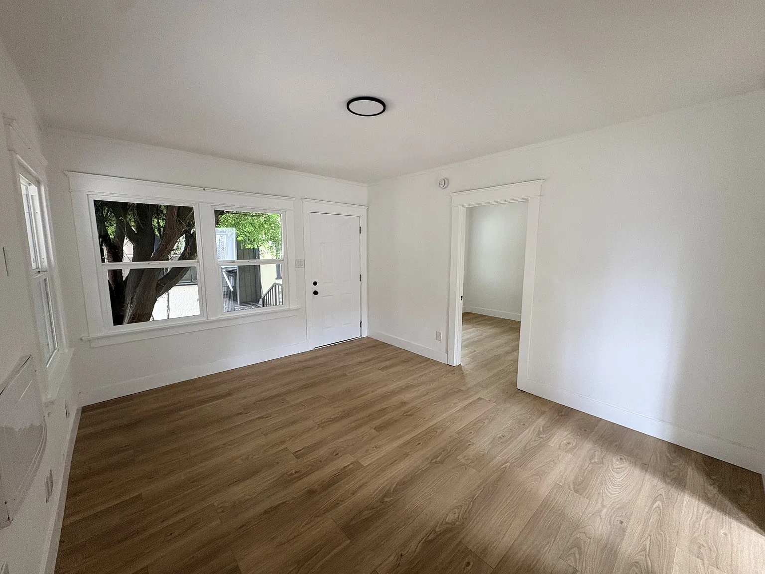 1 bed, $1,795 — Photo 2