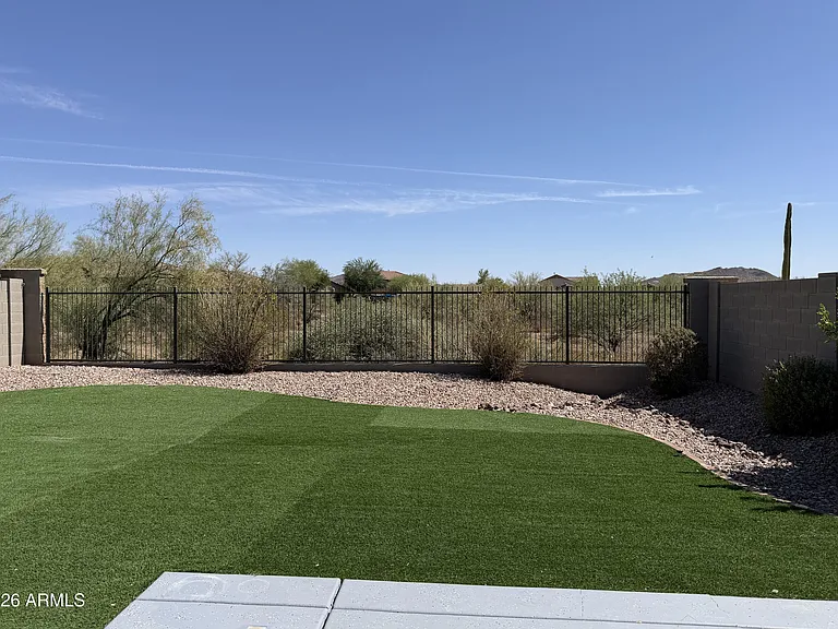 2499 W Lewis And Clark Trl — Photo 1