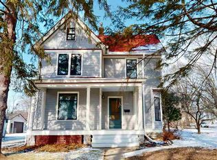 728 Fairchild St, Iowa City, IA 52245