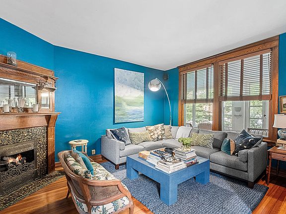5th image of 4454 N Kostner Ave