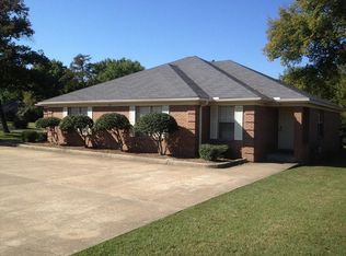 2705 College Ave, Conway, AR 72034