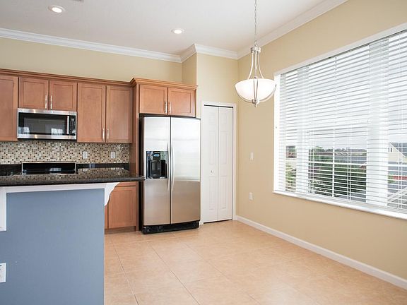 5th image of 4392 Wardell Pl