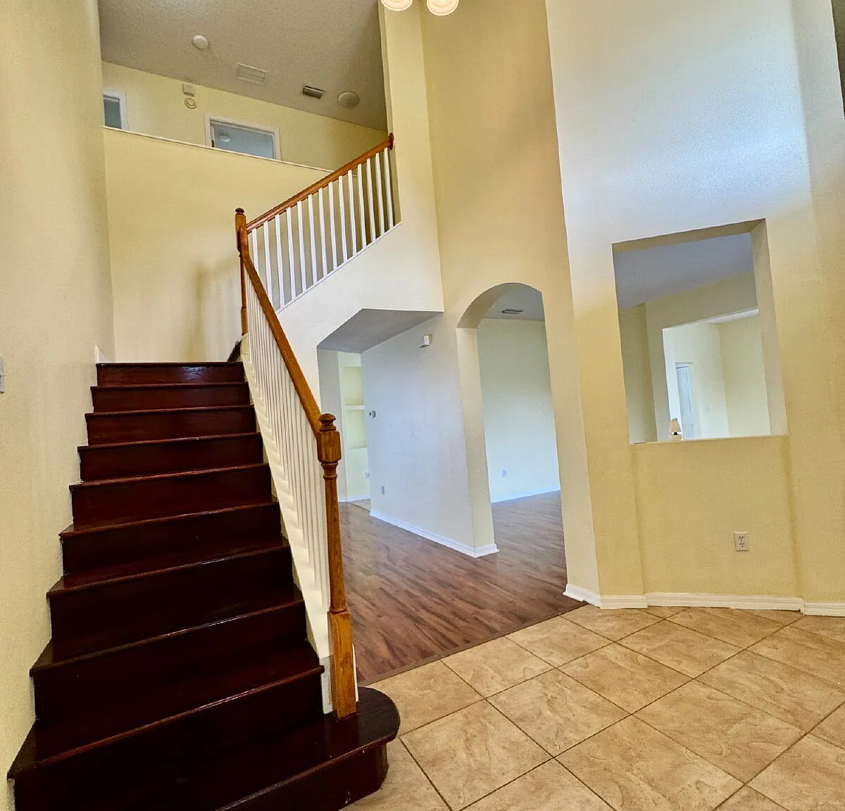 4 bed, 2.5 bath, 3300 sqft, $2,800 — Photo 3