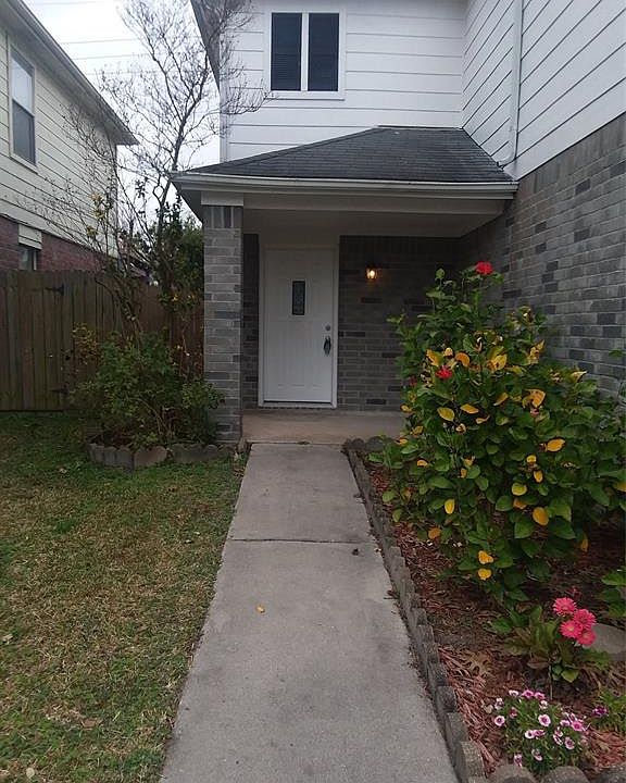 1st image of 6810 Bayou Crest Dr