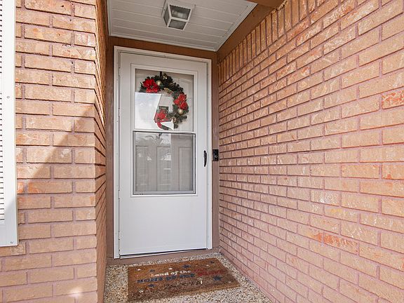 4th image of 6225 Lance St