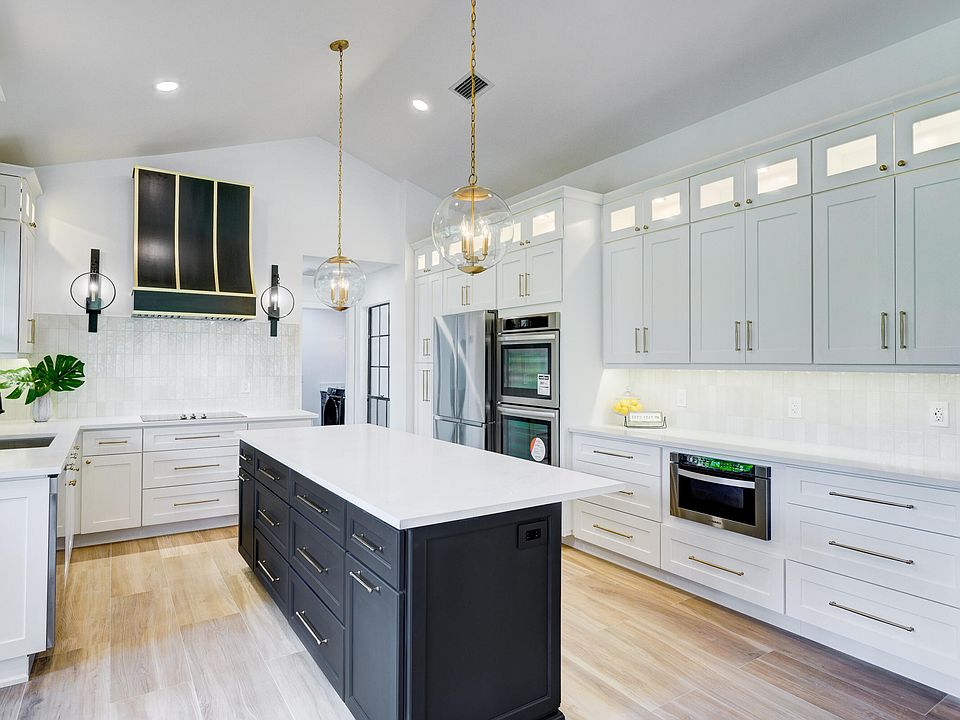 1st image of 124 Coventry Place