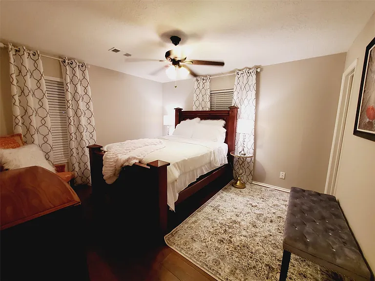 8815 Bellaire Blvd — Photo 14
