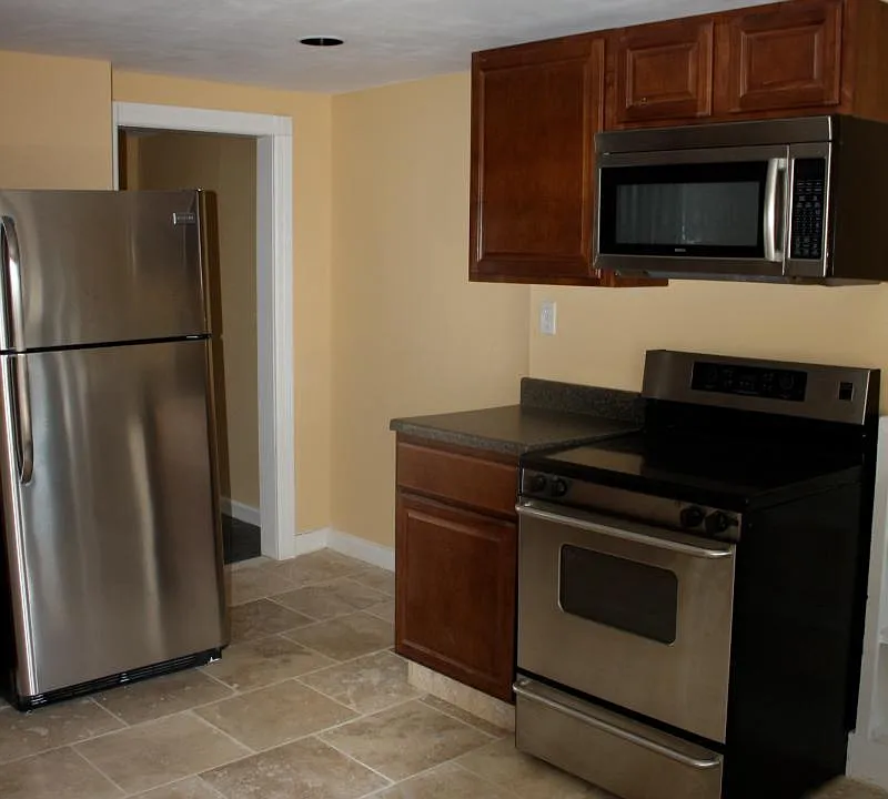 31 S Lake Ave #5