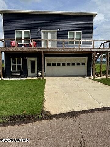 1st image of 1040 Lake Dr