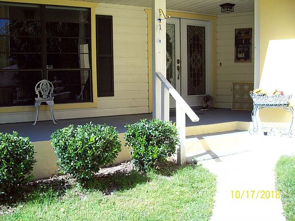 4th image of 8826 N Golfview Dr