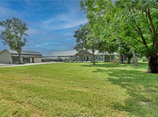 9059 Latium Cemetery Rd, Burton, TX 77835