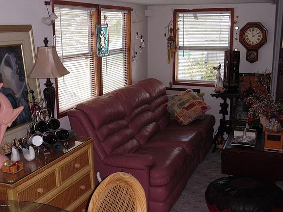 5th image of 11819 SE 123rd Ave