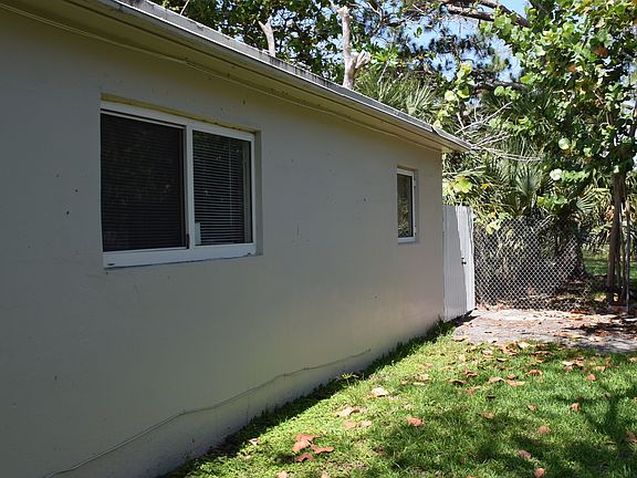 4th image of 1210 NW 2nd St APT 4