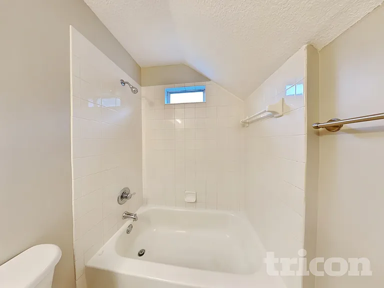 272 Silver Glen Ave — Photo 17