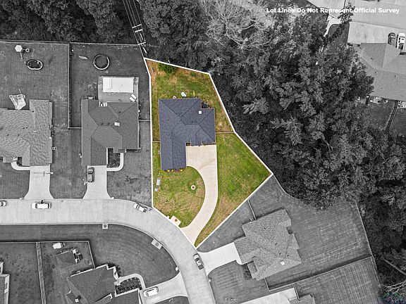 3rd image of 128 Saddle Brook Cir