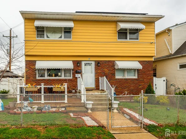 34 Henry St, Port Reading, NJ 07064