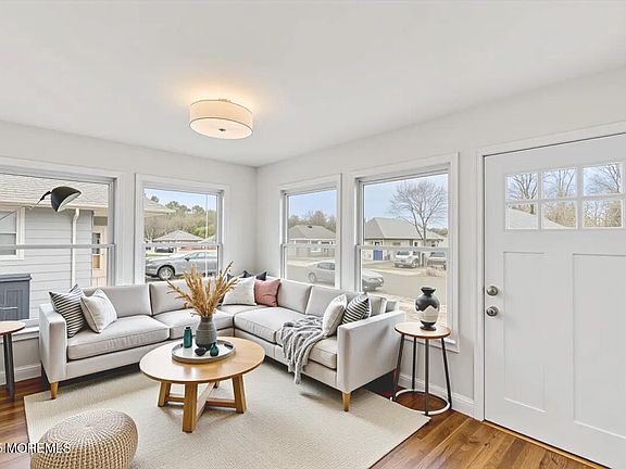 3rd image of 16 Mount Kisco Drive