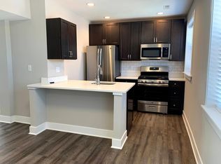 6401 Lindenwood Pl #L-2E, Saint Louis, MO 63109