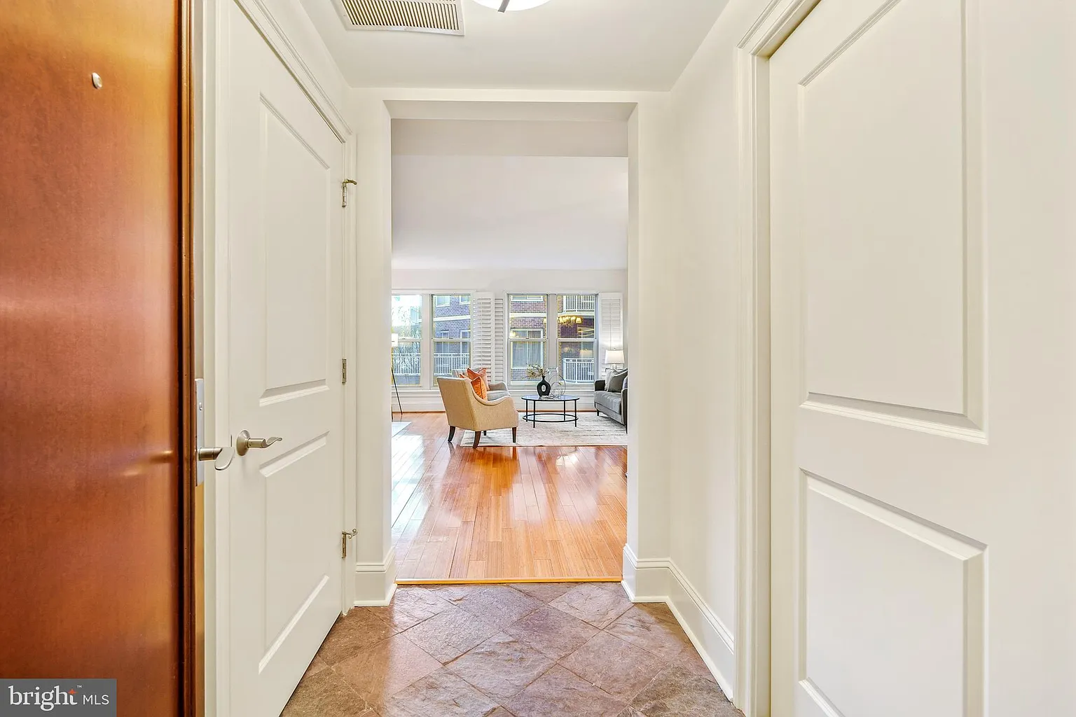 4821 Montgomery Ln APT 203 photo 1