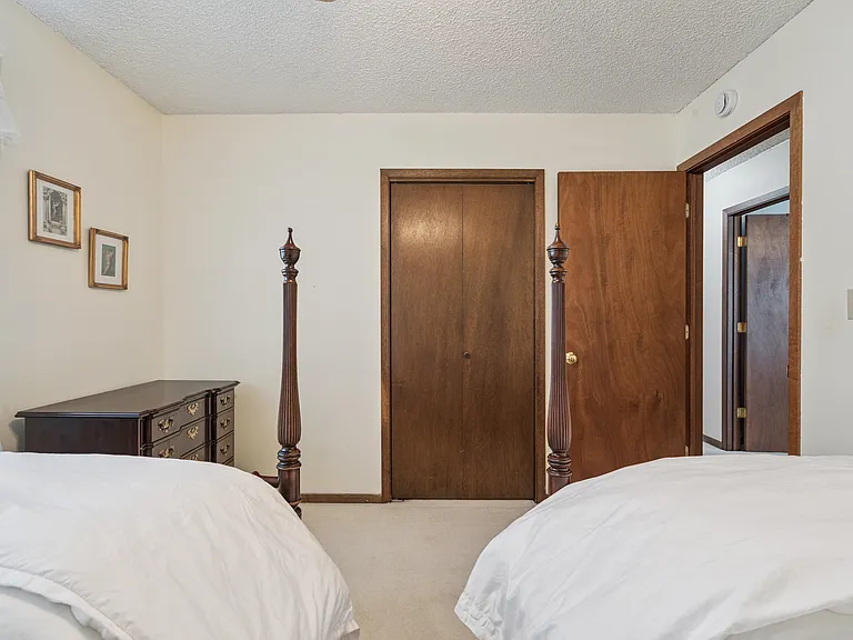 1245 Michelle Ct — Photo 20