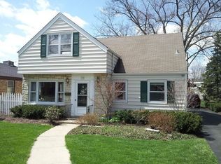 798 S Fairfield Ave, Elmhurst, IL