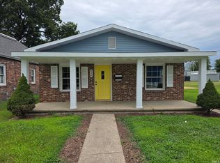 916 N 13th St, Vincennes, IN 47591