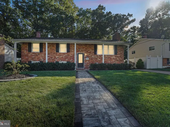 1359 Rosanna Dr, Odenton, MD 21113
