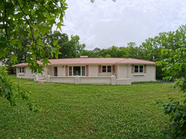 108 Brock St, Albertville, AL 35950