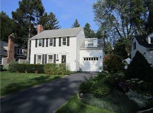 194 Clovercrest Dr, Rochester, NY 14618