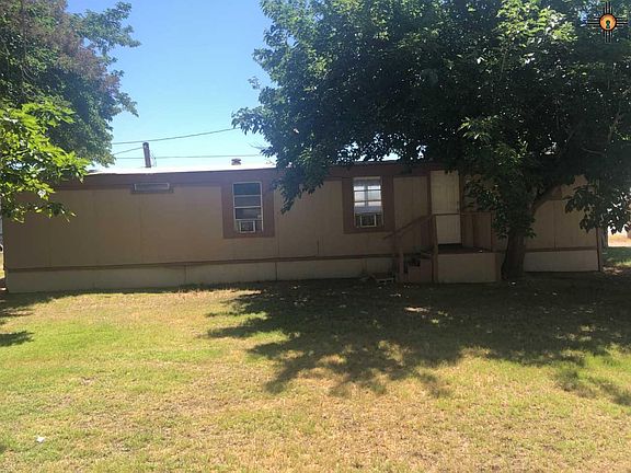 3rd image of 820 W Texas Ave