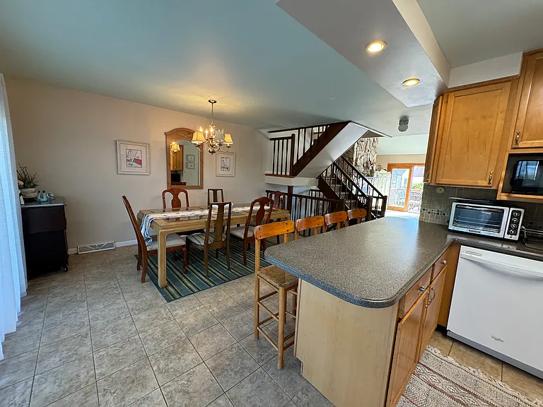 25 Beacon Ln #BEACH BLOCK — Photo 13