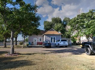 2324 N 8th St, Garden City, KS 67846