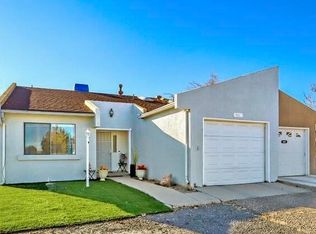 661 Stallion Rd SE, Rio Rancho, NM 87124