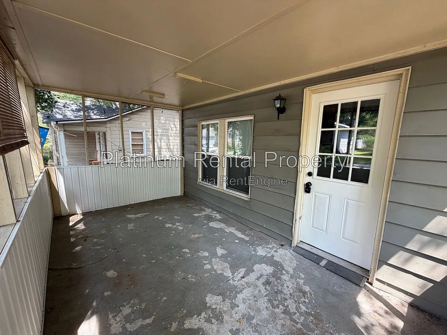 3 bed, 2.0 bath, 1064 sqft, $1,650 — Photo 3