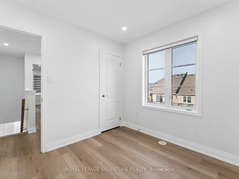 122 Baycliffe Cres — Photo 32